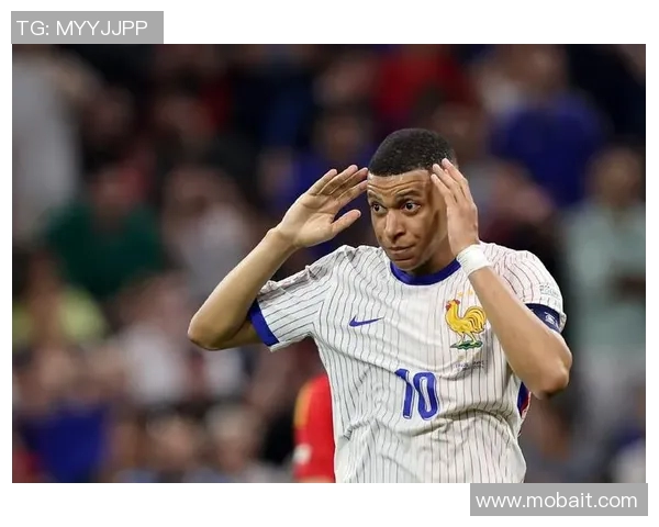 足球明星宝宝的可爱瞬间大揭秘精彩采访图片全记录